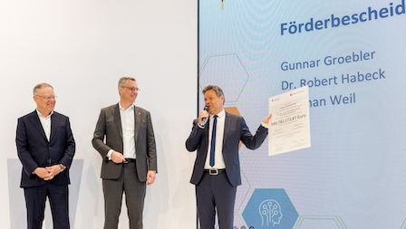 Salzgitter AG receives official notice of government funding for the SALCOS® low-CO2 steel production program Salzgitter AG receives official notice of government funding for the SALCOS® low-CO2 steel production program