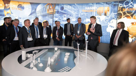 Guests in the visitor center of Salzgitter AG Guests in the visitor center of Salzgitter AG